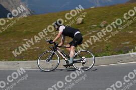 Photo #2394304 | 24-07-2022 14:21 | Passo Dello Stelvio - Peak BICYCLES