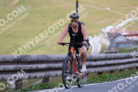 Foto #2410901 | 26-07-2022 11:53 | Passo Dello Stelvio - die Spitze BICYCLES