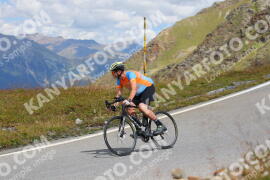Photo #2485995 | 02-08-2022 12:33 | Passo Dello Stelvio - Peak BICYCLES