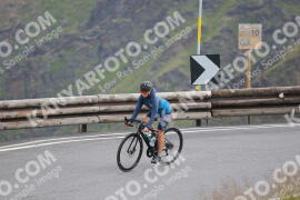 Photo #2423616 | 27-07-2022 11:03 | Passo Dello Stelvio - Peak BICYCLES