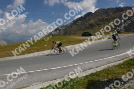 Photo #2383599 | 24-07-2022 11:09 | Passo Dello Stelvio - Peak BICYCLES
