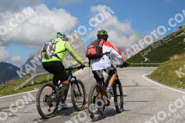 Photo #2575002 | 10-08-2022 11:09 | Pordoi Pass BICYCLES
