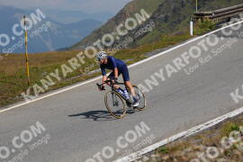 Photo #2411250 | 25-07-2022 12:05 | Passo Dello Stelvio - Peak BICYCLES