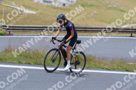 Photo #2434588 | 29-07-2022 13:37 | Passo Dello Stelvio - Peak BICYCLES