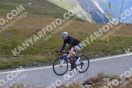 Photo #2434196 | 29-07-2022 13:11 | Passo Dello Stelvio - Peak BICYCLES