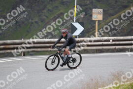 Photo #2423209 | 27-07-2022 14:16 | Passo Dello Stelvio - Peak BICYCLES