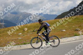 Photo #2410068 | 26-07-2022 10:08 | Passo Dello Stelvio - Peak BICYCLES