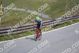 Photo #2423363 | 27-07-2022 10:02 | Passo Dello Stelvio - Peak BICYCLES
