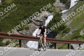 Photo #3176078 | 20-06-2023 10:21 | Passo Dello Stelvio - Waterfall curve BICYCLES