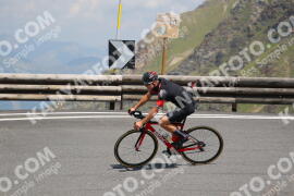 Photo #2412637 | 25-07-2022 12:37 | Passo Dello Stelvio - Peak BICYCLES