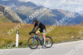 Photo #2489929 | 02-08-2022 14:46 | Passo Dello Stelvio - Peak BICYCLES