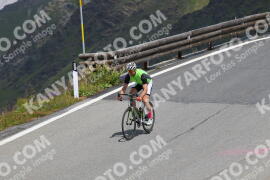 Photo #2413635 | 25-07-2022 13:16 | Passo Dello Stelvio - Peak BICYCLES