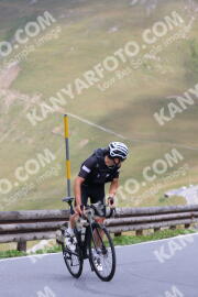 Photo #2410525 | 26-07-2022 11:17 | Passo Dello Stelvio - Peak BICYCLES