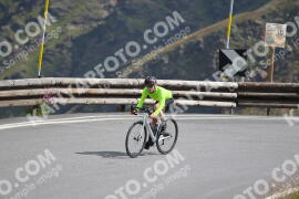 Photo #2423549 | 27-07-2022 10:50 | Passo Dello Stelvio - Peak BICYCLES