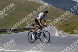 Photo #2391331 | 24-07-2022 13:01 | Passo Dello Stelvio - Peak BICYCLES