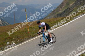 Photo #2413389 | 25-07-2022 13:10 | Passo Dello Stelvio - Peak BICYCLES