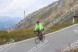 Foto #2463772 | 31-07-2022 14:11 | Passo Dello Stelvio - die Spitze BICYCLES