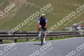 Photo #2385131 | 24-07-2022 11:28 | Passo Dello Stelvio - Peak BICYCLES