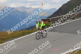 Photo #2423264 | 27-07-2022 14:25 | Passo Dello Stelvio - Peak BICYCLES
