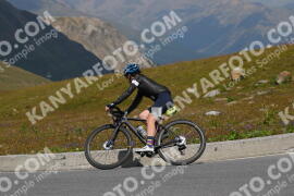 Photo #2390936 | 24-07-2022 12:58 | Passo Dello Stelvio - Peak BICYCLES