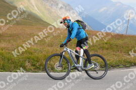 Photo #2463054 | 31-07-2022 13:05 | Passo Dello Stelvio - Peak BICYCLES