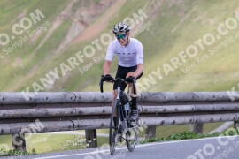 Photo #2411073 | 26-07-2022 12:13 | Passo Dello Stelvio - Peak BICYCLES