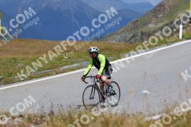 Photo #2434107 | 29-07-2022 13:08 | Passo Dello Stelvio - Peak BICYCLES