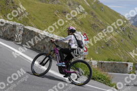 Photo #3758651 | 08-08-2023 13:00 | Passo Dello Stelvio - Prato side BICYCLES