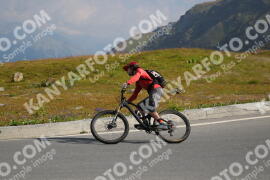 Foto #2378360 | 24-07-2022 09:59 | Passo Dello Stelvio - die Spitze BICYCLES