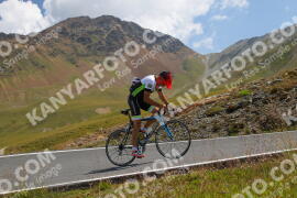 Foto #2411504 | 25-07-2022 12:13 | Passo Dello Stelvio - die Spitze BICYCLES