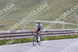 Foto #2441785 | 30-07-2022 12:30 | Passo Dello Stelvio - die Spitze BICYCLES