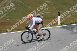 Photo #2422794 | 27-07-2022 12:40 | Passo Dello Stelvio - Peak BICYCLES