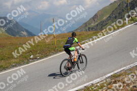 Foto #2409190 | 25-07-2022 11:41 | Passo Dello Stelvio - die Spitze BICYCLES