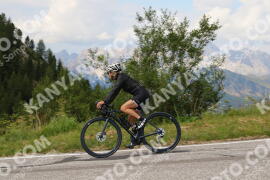 Photo #2521903 | 06-08-2022 11:16 | Pordoi Pass BICYCLES
