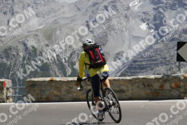 Photo #3528446 | 18-07-2023 12:54 | Passo Dello Stelvio - Prato side BICYCLES