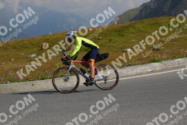 Photo #2379035 | 24-07-2022 10:05 | Passo Dello Stelvio - Peak BICYCLES