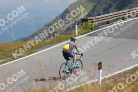 Foto #2400150 | 25-07-2022 10:50 | Passo Dello Stelvio - die Spitze BICYCLES
