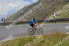 Photo #2413133 | 25-07-2022 13:04 | Passo Dello Stelvio - Peak BICYCLES