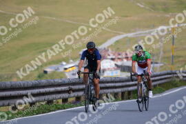 Photo #2410285 | 26-07-2022 10:40 | Passo Dello Stelvio - Peak BICYCLES