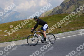 Photo #2384789 | 24-07-2022 11:23 | Passo Dello Stelvio - Peak BICYCLES