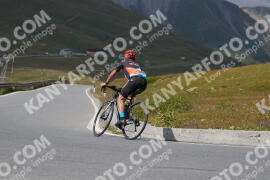 Photo #2394772 | 24-07-2022 14:56 | Passo Dello Stelvio - Peak BICYCLES