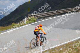 Photo #2441087 | 30-07-2022 12:18 | Passo Dello Stelvio - Peak BICYCLES