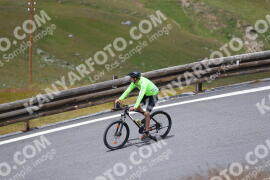 Photo #2423051 | 27-07-2022 13:41 | Passo Dello Stelvio - Peak BICYCLES