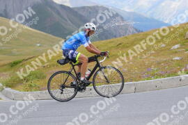 Photo #2411064 | 26-07-2022 12:12 | Passo Dello Stelvio - Peak BICYCLES