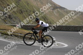 Photo #3184835 | 21-06-2023 11:00 | Passo Dello Stelvio - Prato side BICYCLES