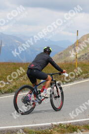 Photo #2462893 | 31-07-2022 12:58 | Passo Dello Stelvio - Peak BICYCLES