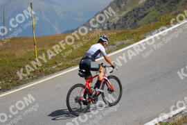 Photo #2408821 | 25-07-2022 11:32 | Passo Dello Stelvio - Peak BICYCLES