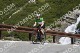 Photo #3176454 | 20-06-2023 10:40 | Passo Dello Stelvio - Waterfall curve BICYCLES