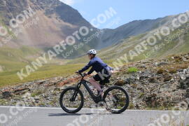 Photo #2412620 | 25-07-2022 12:37 | Passo Dello Stelvio - Peak BICYCLES