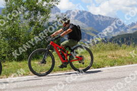 Foto #2559062 | 09-08-2022 13:33 | Pordoi Pass BICYCLES